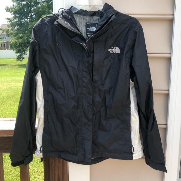 The North Face Jackets & Blazers - Women’s The North Face Raincoat/ Rain Jacket